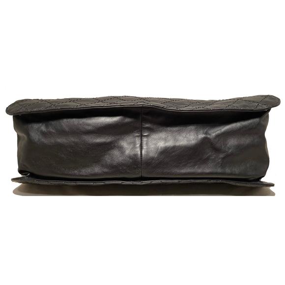 CHANEL Black Leather Crave Tote Bag - Picture 4 of 9